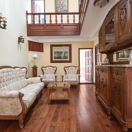 Апартаменты La Vicaria Сан-Кристобаль-де-Ла-Лагуна